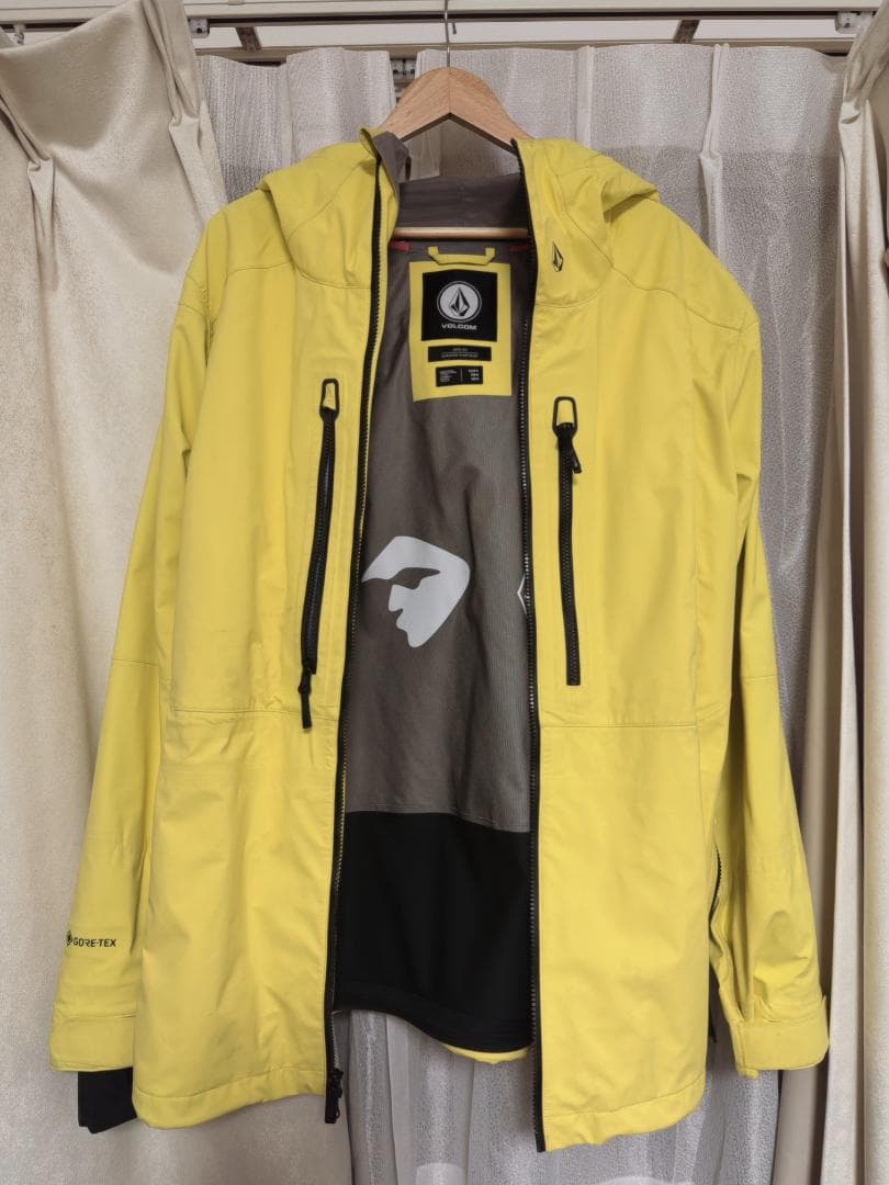 「訳あり」VOLCOM GORE-TEX イエロー スノーボードジャケット M
