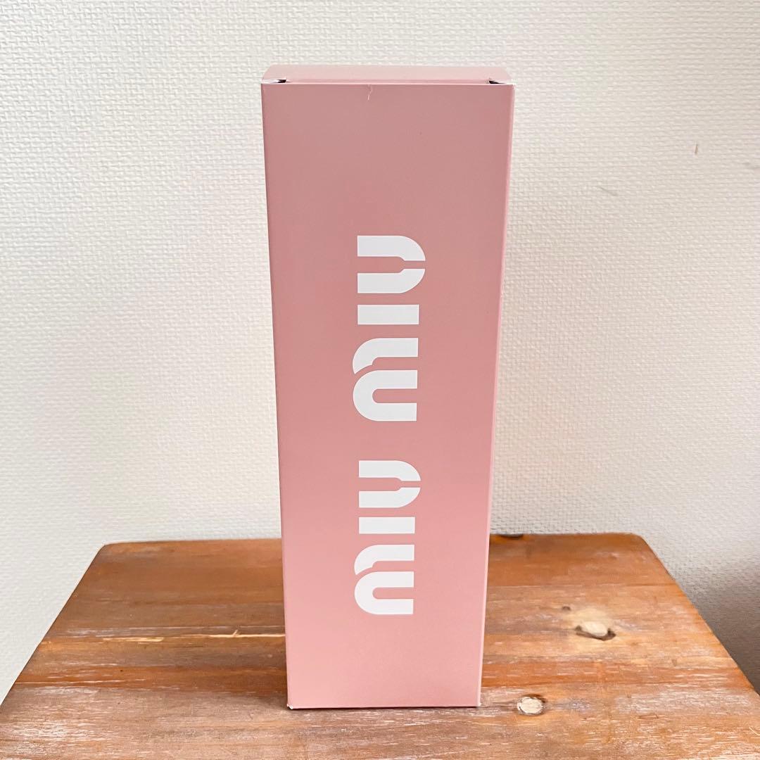 【新品未使用】miu miu ピンク 水筒とポーチ タンブラー カラビナ♡超レア