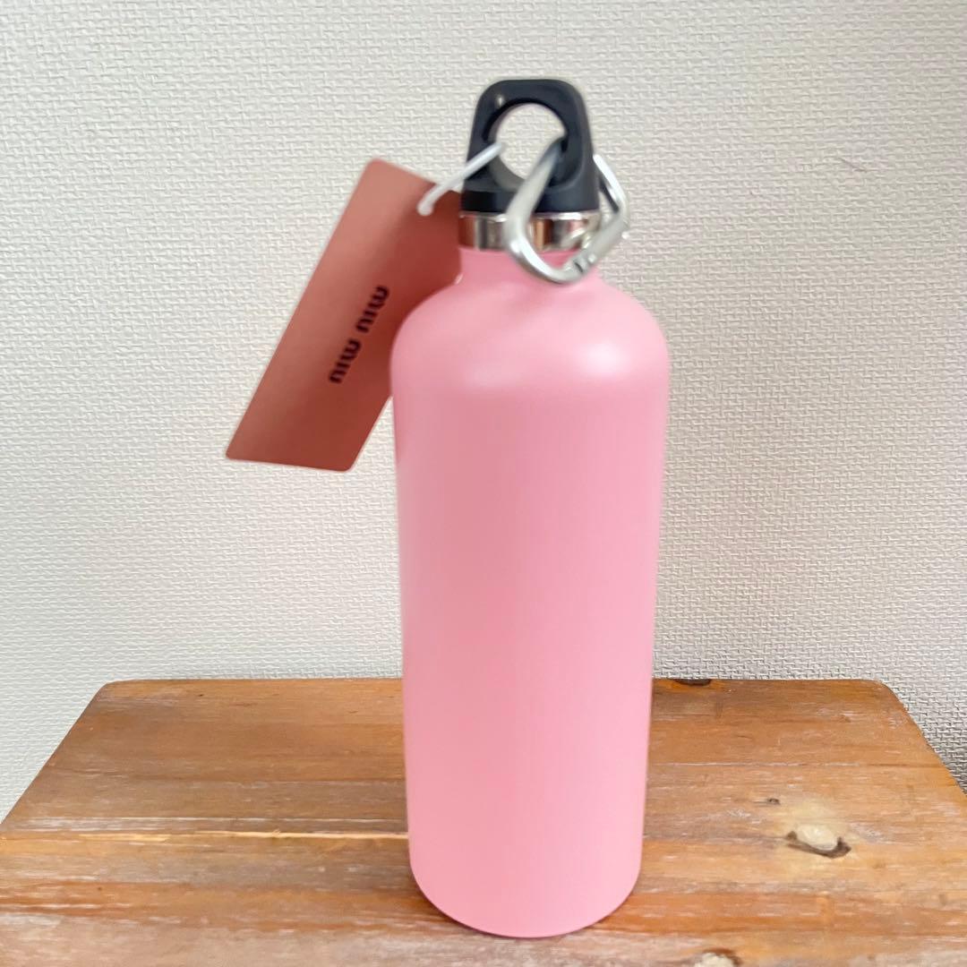 【新品未使用】miu miu ピンク 水筒とポーチ タンブラー カラビナ♡超レア
