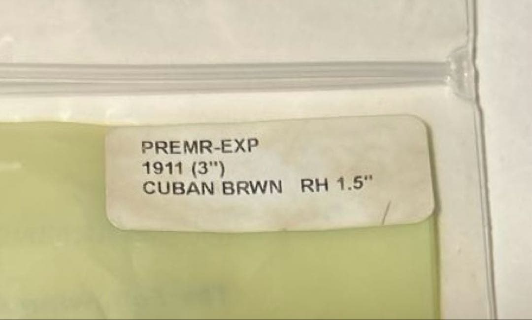 レザーホルスター