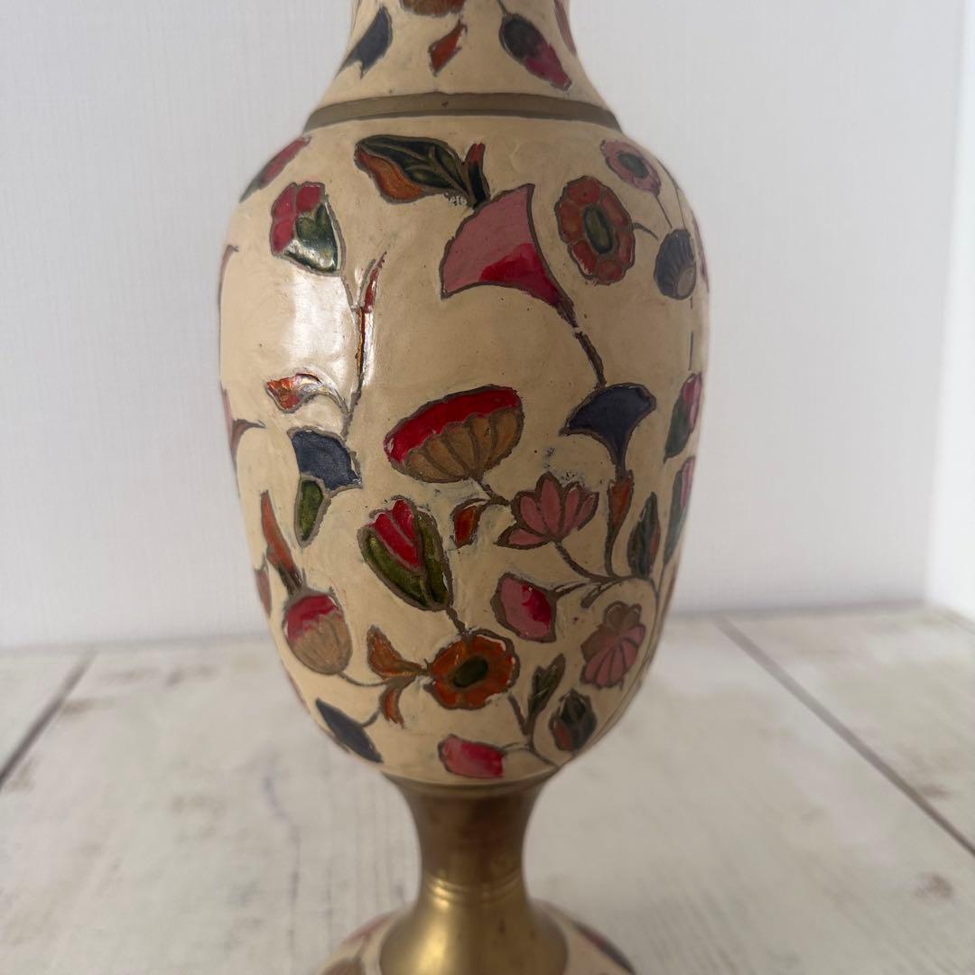 古いインドの花器