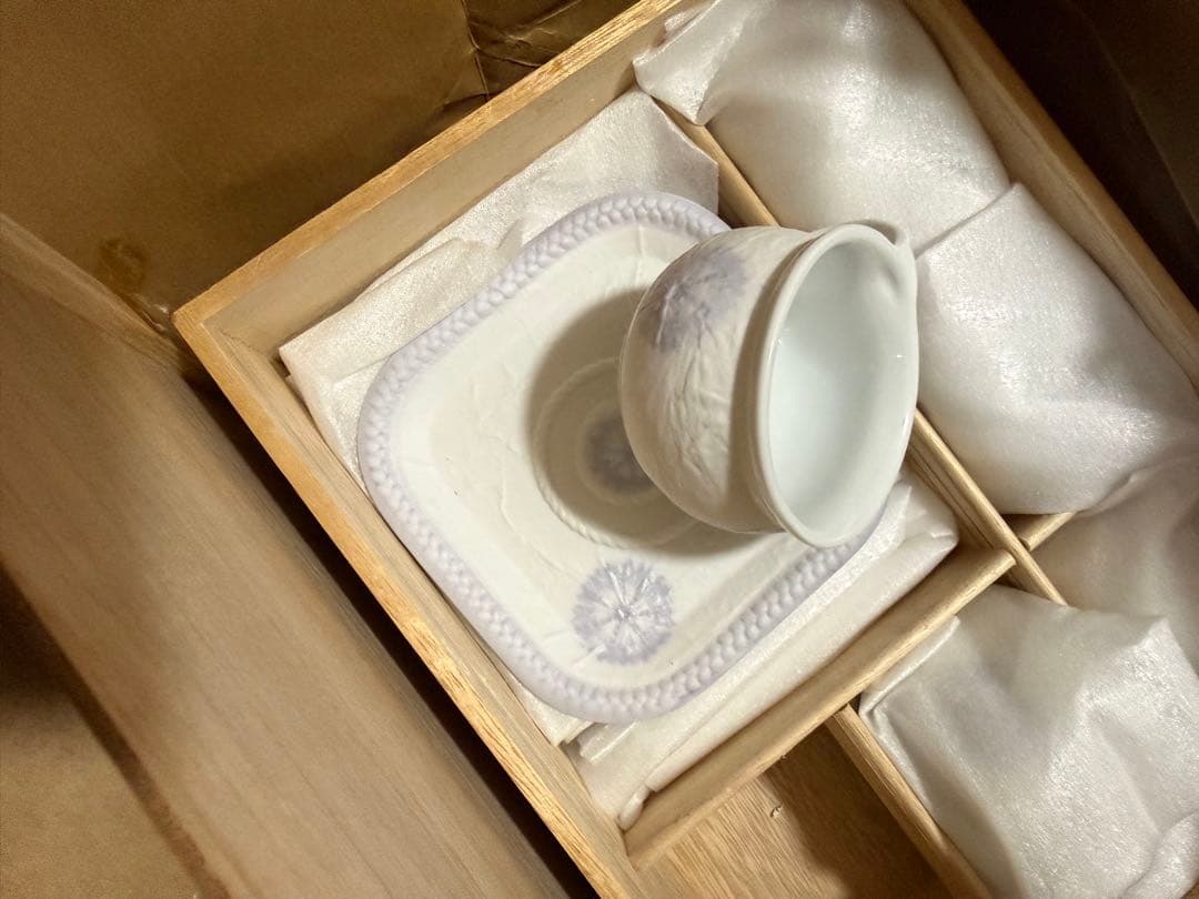 陶器製皿とカップセット 木箱入り