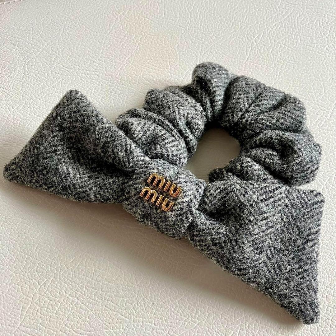 miumiu ミュウミュウ シェブロン ウール リボンシュシュ グレー