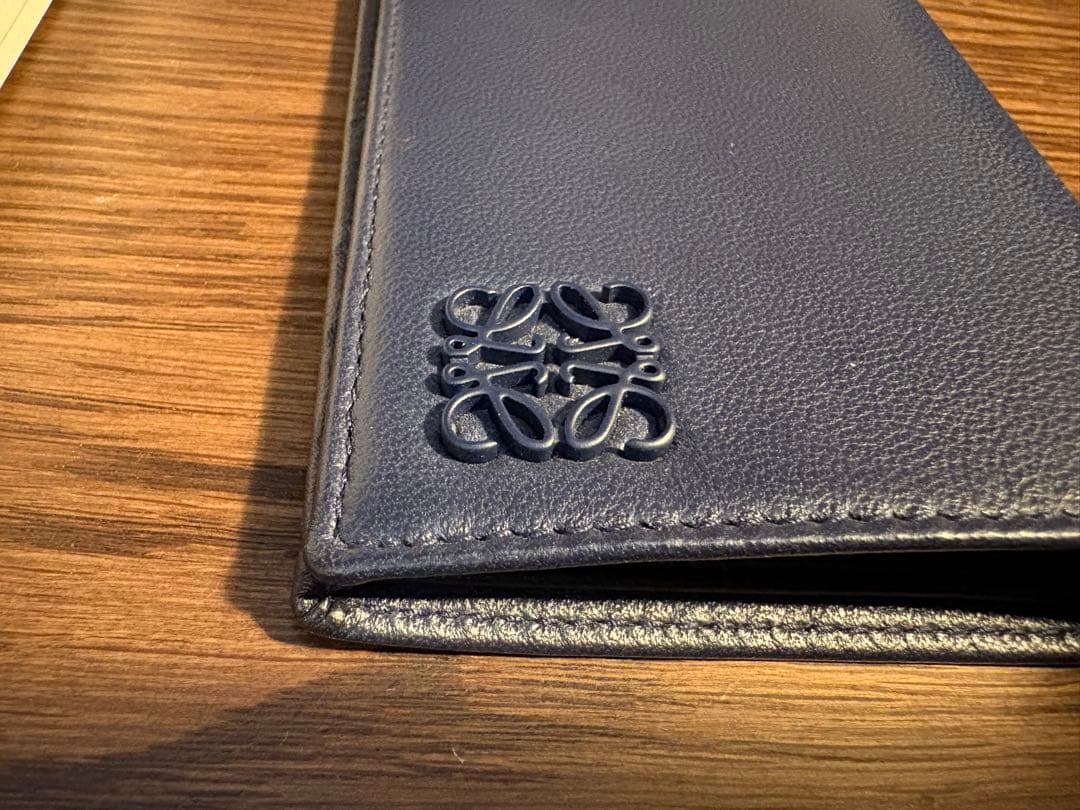 おもち　LOEWE 二つ折り財布 ネイビー