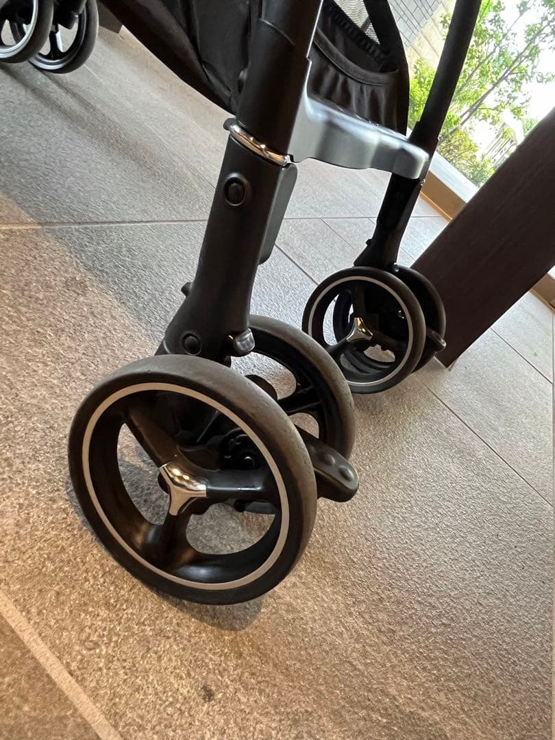 美品❣️ アップリカ　ラクーナクッションフリーAB ブラック　直接取引2000円引