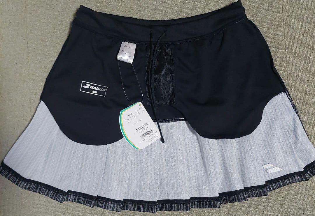 タグ付き　新品未使用　2025年春夏モデル　バボラテニスウェア上下セットOサイズ