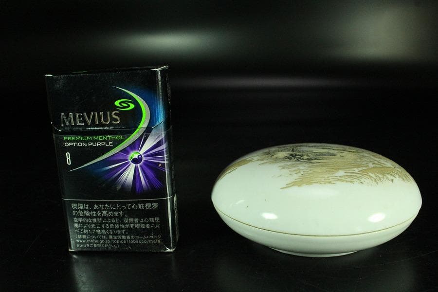 中国美術 墨絵 落 白磁香合 時代物(K-A723)