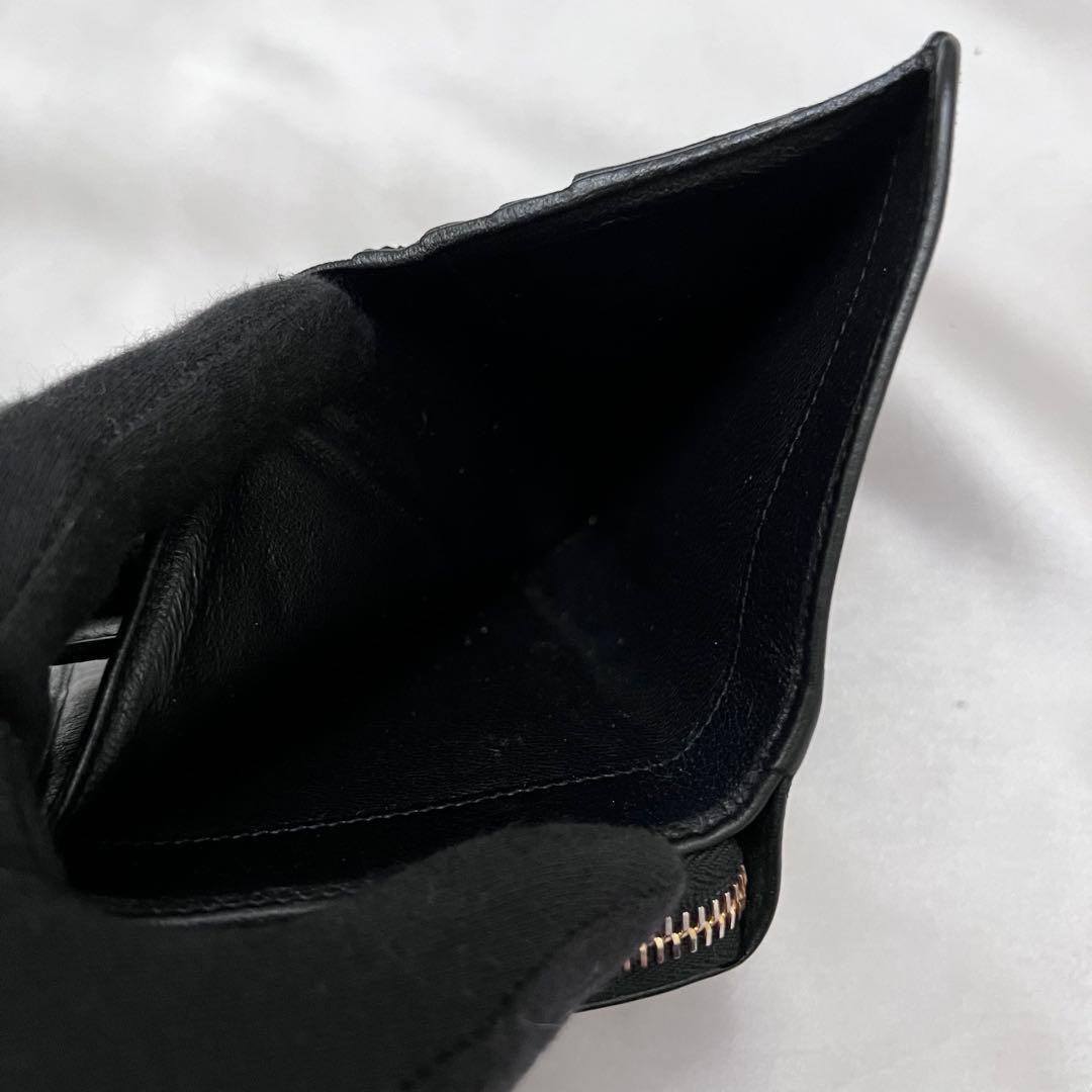 ◇箱付き極美品◇イヴサンローラン　カサンドラ刺繍　二つ折り財布　ブラック