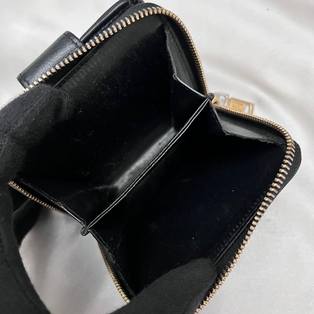 ◇箱付き極美品◇イヴサンローラン　カサンドラ刺繍　二つ折り財布　ブラック