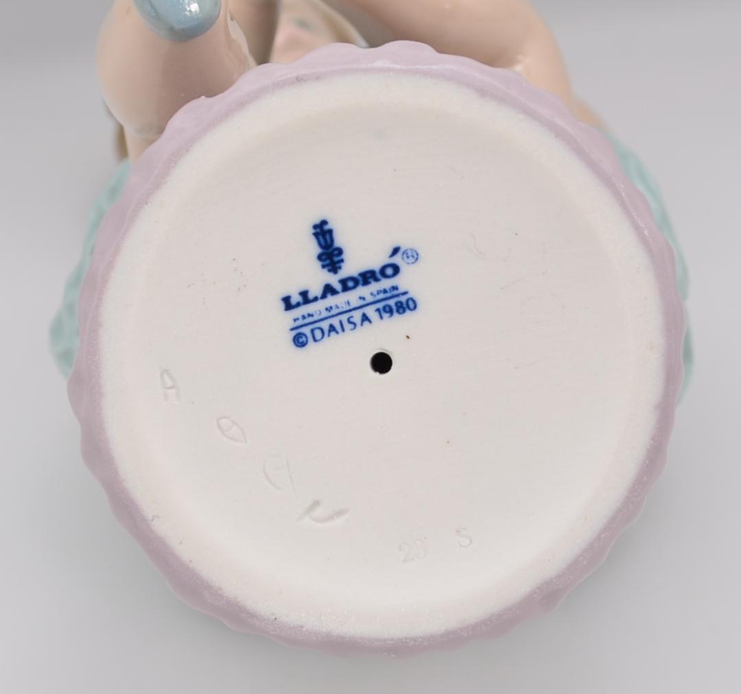 幼いバレリーナ　＃5107　★リヤドロ　スペイン　ポーセリン　光沢仕上げ　絶版