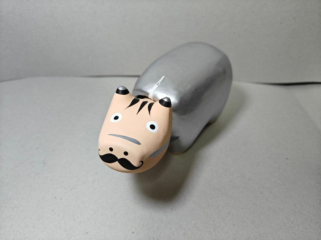 諸橋近代美術館 100体限定 ひげべこ