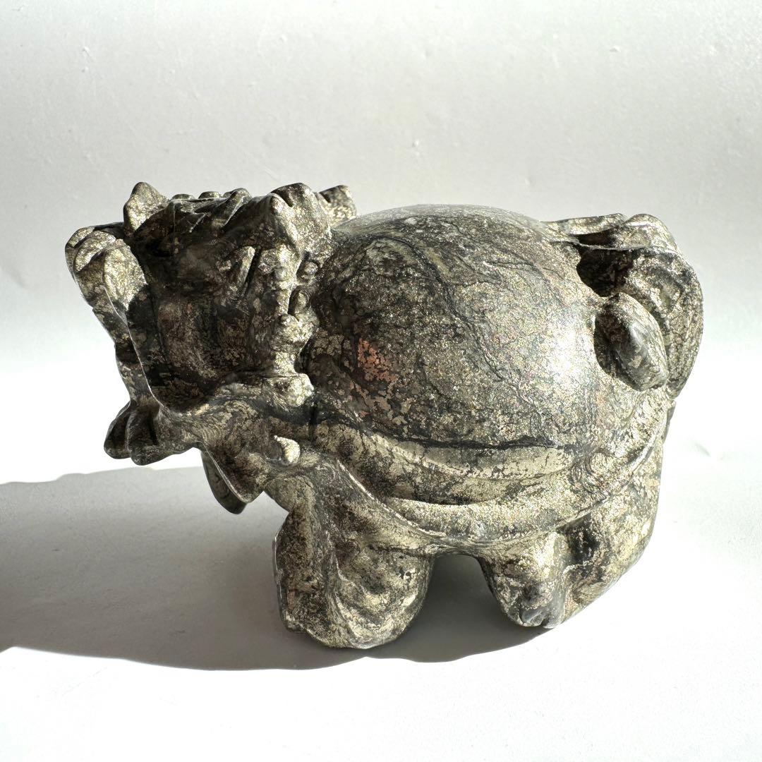 パイライト 黄鉄鉱 天然石 手彫り 龍亀