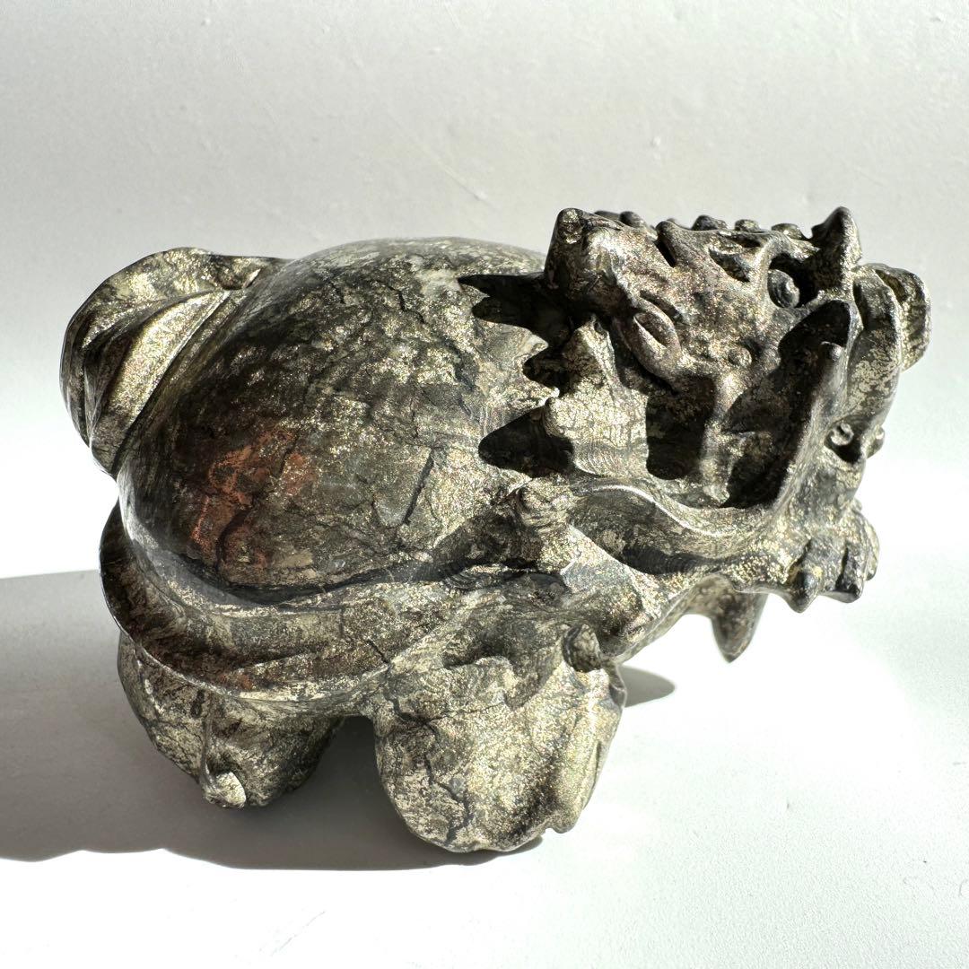 パイライト 黄鉄鉱 天然石 手彫り 龍亀