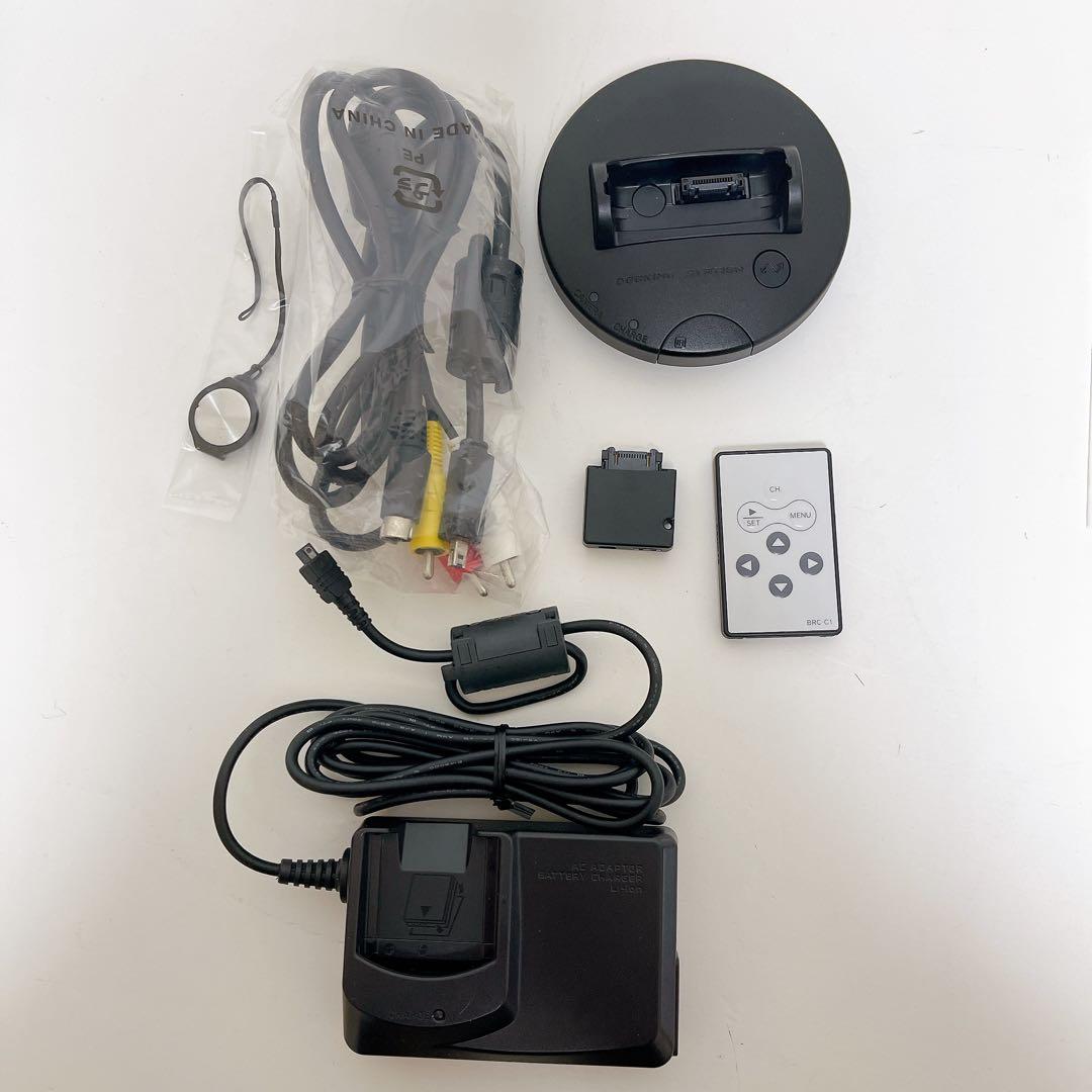 【美品・希少】SANYO Xacti DMX-C5 W ビデオカメラ 箱付き