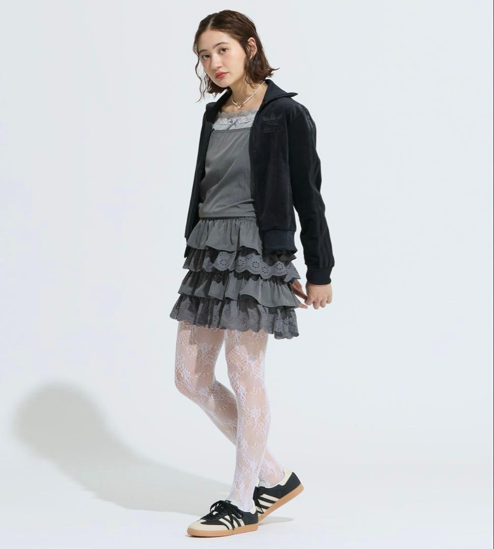 新品タグ付き　ベロア トラックジャケット adidasOriginals