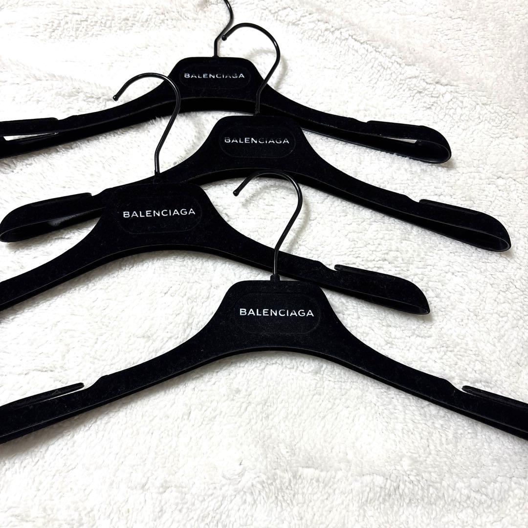 BALENCIAGA ハンガー 4本セットバレンシアガ 非売品