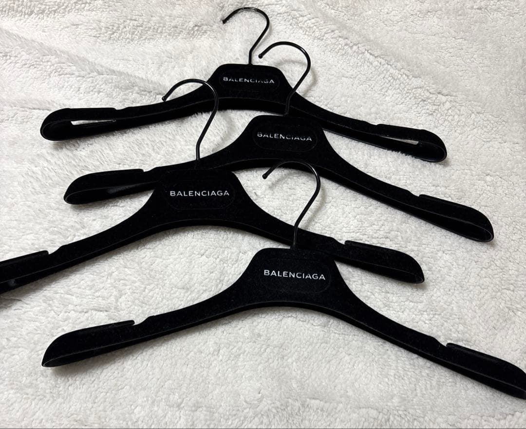 BALENCIAGA ハンガー 4本セットバレンシアガ 非売品