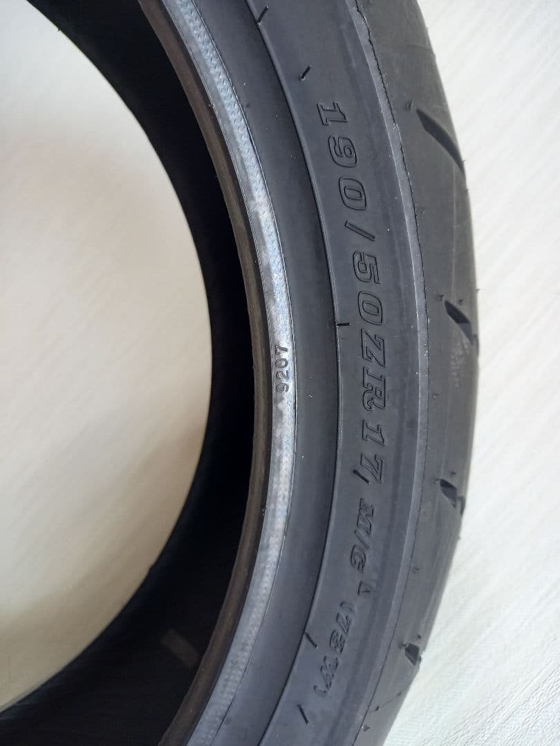 DL RS3s 120/70ZR17 190/50ZR17 タイヤ前後セット