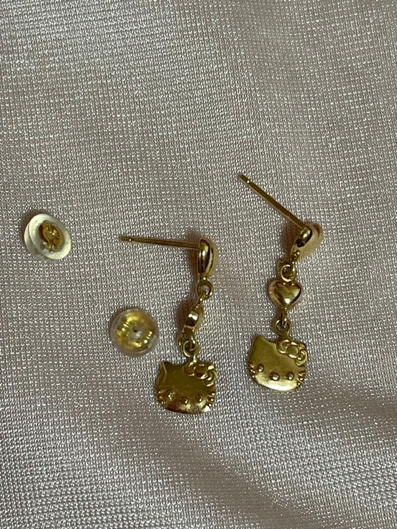 キティ　k18ピアス