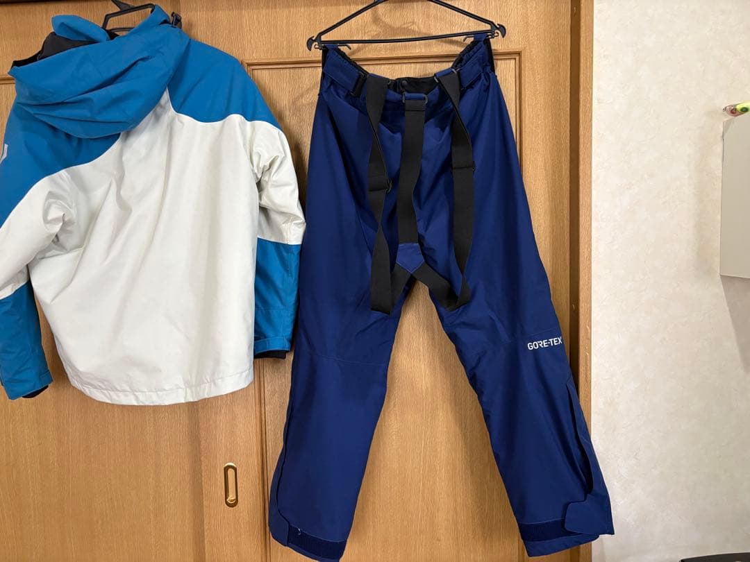 ★☆ダイワ　ゴアテックス プロダクト ウィンタースーツ DW-1807 Mサイズ