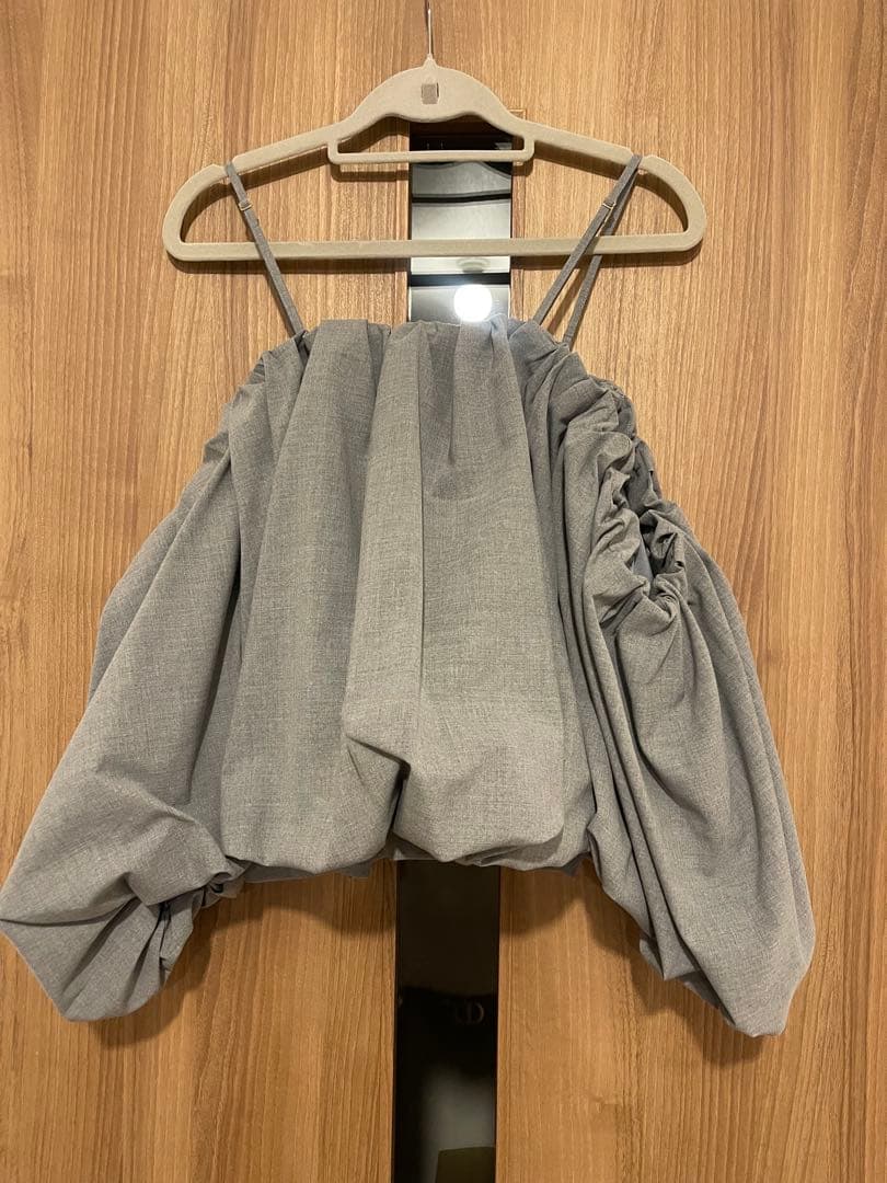 anuans ボリュームバルーントップス GRAY