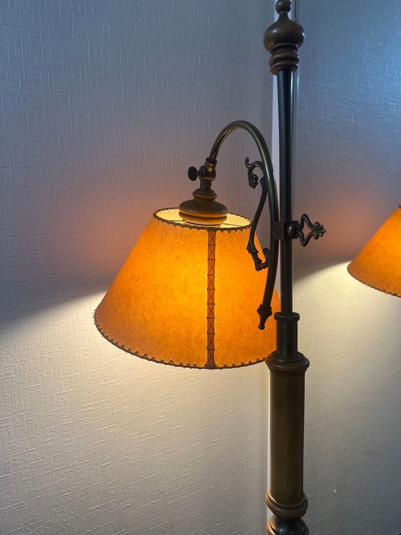 希少！送料込‼️昭和レトロ　アンティーク　フロアライト・スタンド照明
