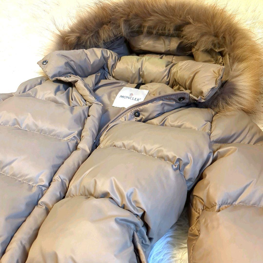 美品✨️　モンクレール　ヴァレンティーヌ　ダウン　ラクーンファー　フード付　00