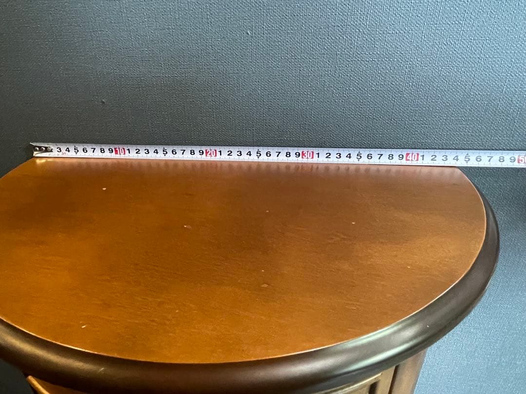 アンティーク調　木製半円形キャビネット ４段引き出し　３本猫足