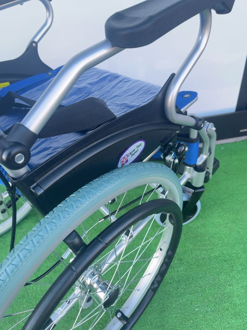 Care-Tec 自走式車椅子スマイルCA-70SU 美品