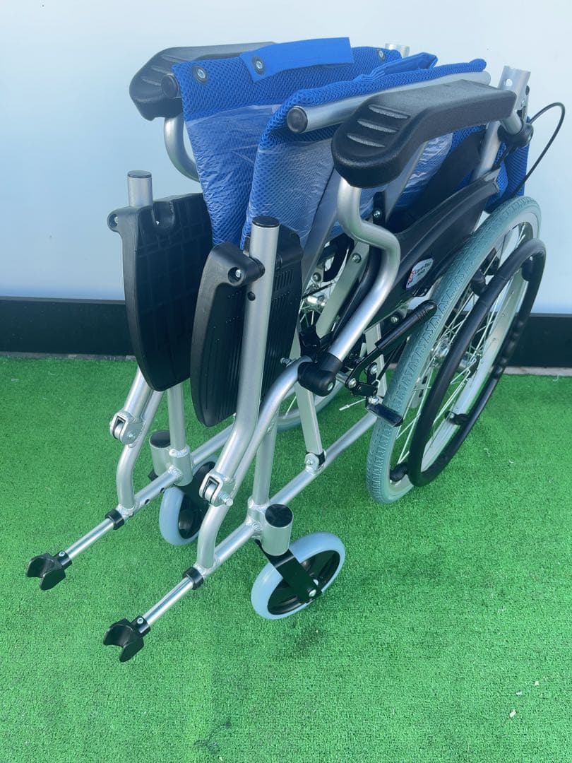 Care-Tec 自走式車椅子スマイルCA-70SU 美品