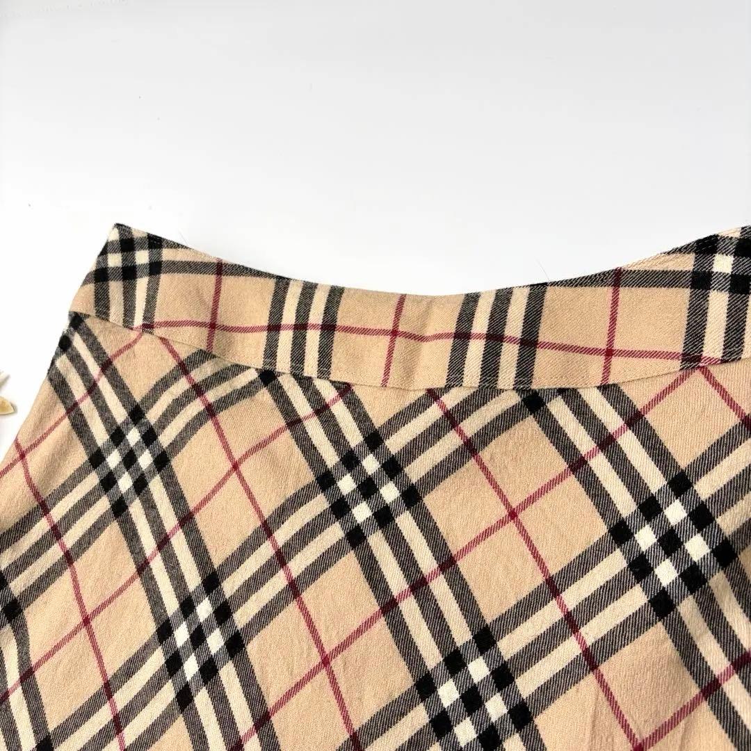バーバリーロンドン　フレアスカート　ノバチェック柄　13