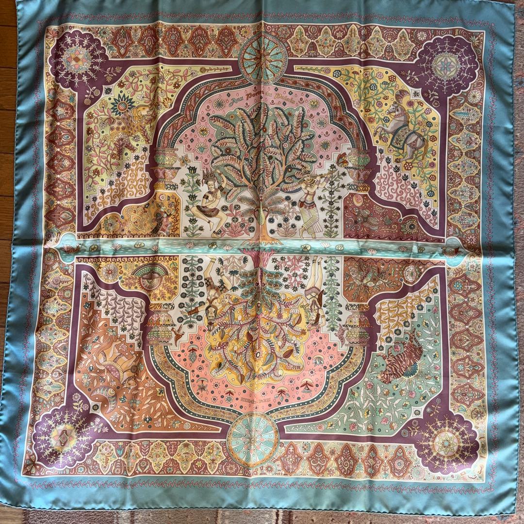 【美品】エルメス スカーフ 王宮の扉シリーズ 90カレ