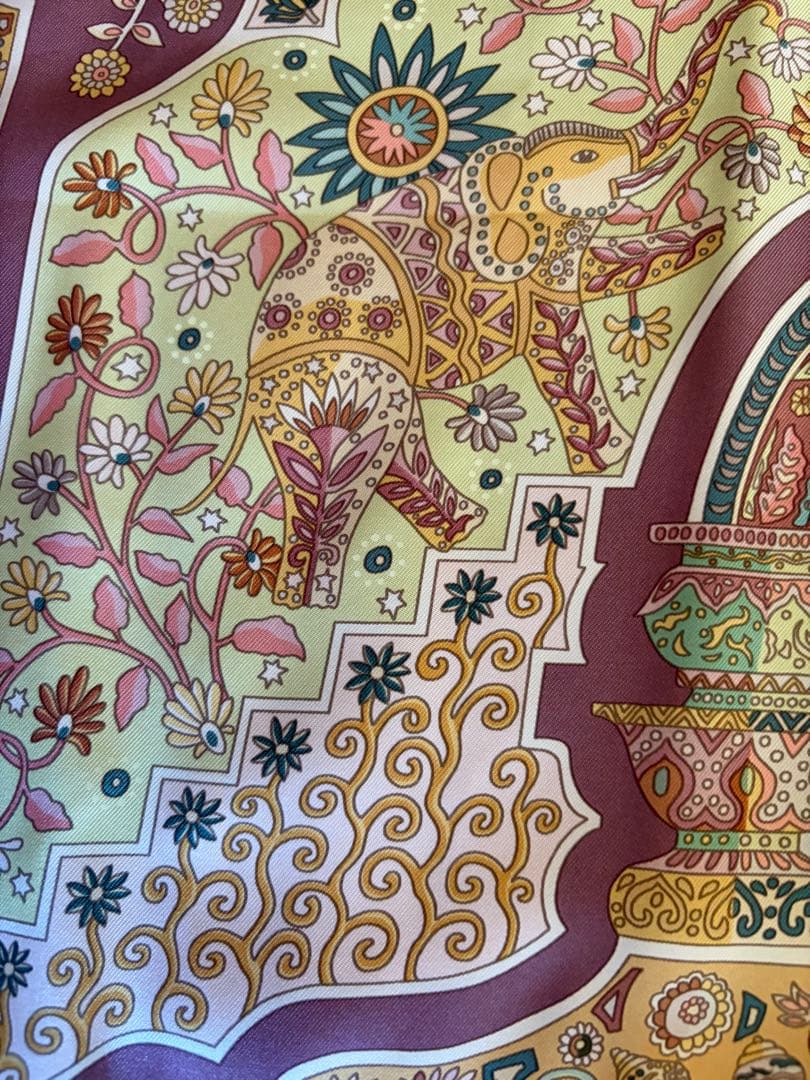 【美品】エルメス スカーフ 王宮の扉シリーズ 90カレ