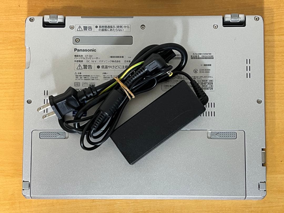 【中古美品】レッツノートQV9 i5 16G／256GB／LTE／オフィス