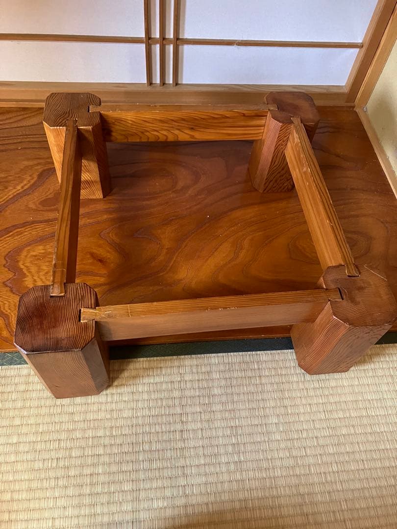 一枚板座卓　丸太座卓　1本木座卓　切り株座卓　年輪座卓　ねんりん　天然