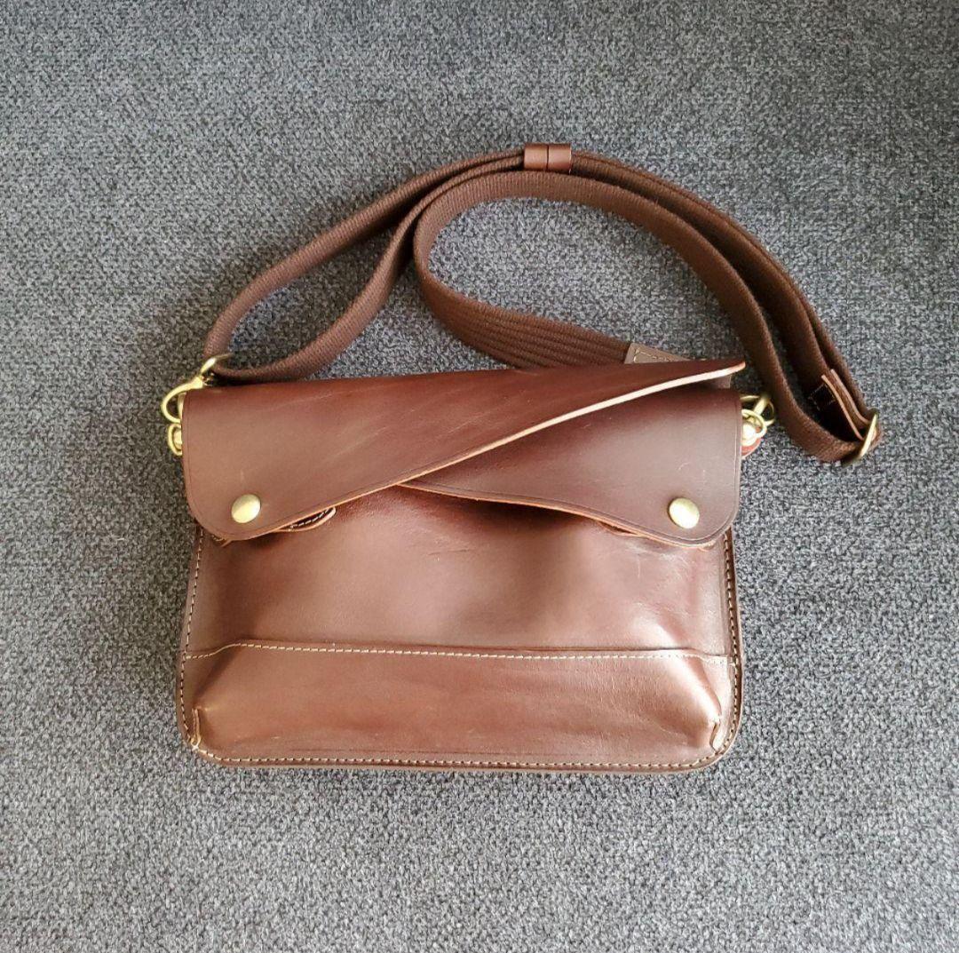 ビアベリー DOUBLE FLAPS M クラッチバッグ