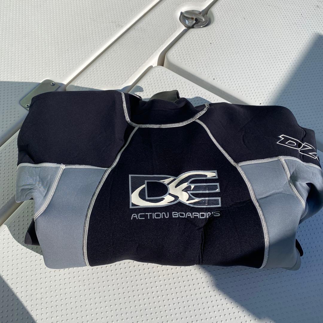 DS ACTION BOARDING ロングスリーブスプリングウェットスーツ