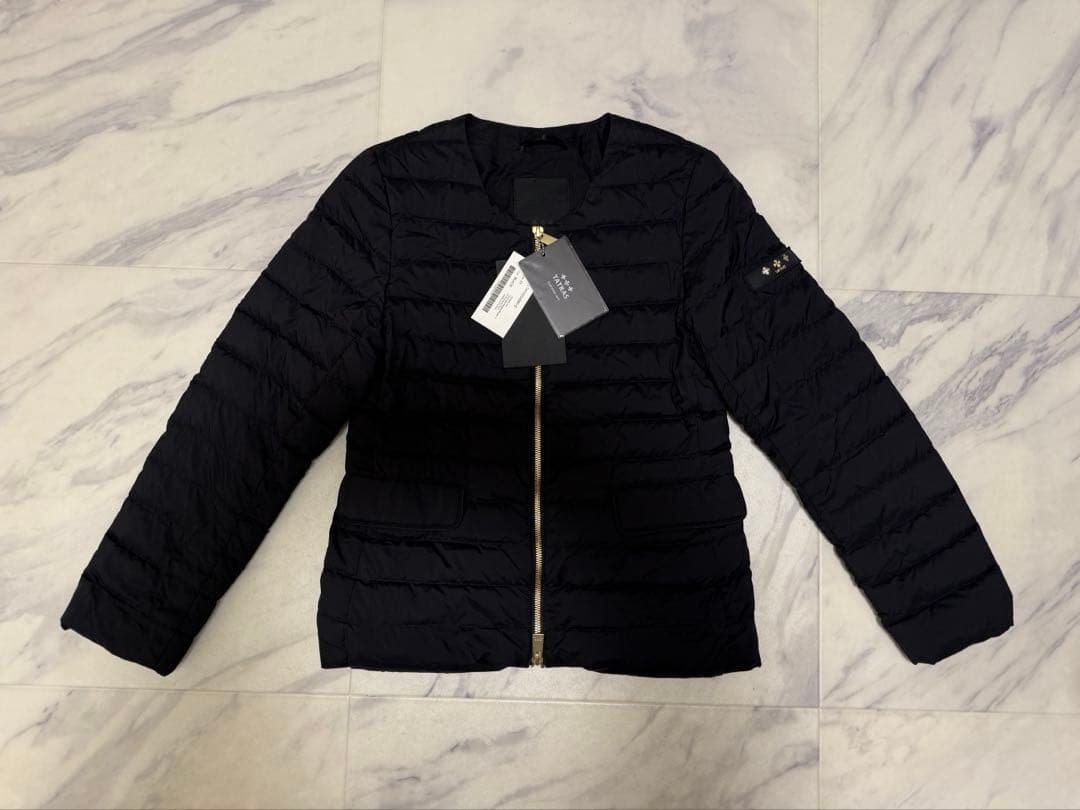 TATRAS タトラス　NOKO ノコ　ノーカラー　ダウン　黒　カード付　1