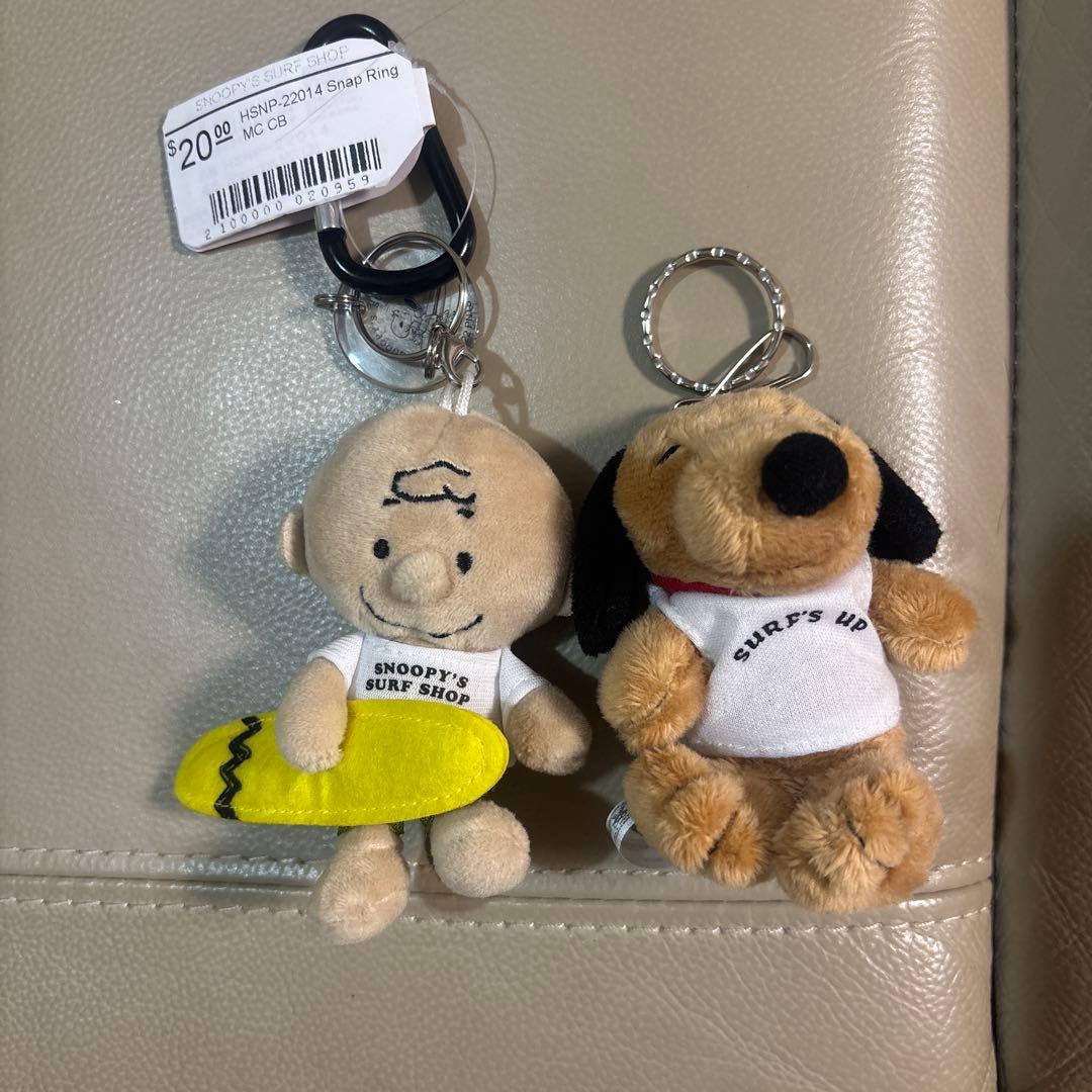 スヌーピーズサーフショップ　ハワイ　スヌーピー チャーリーブラウン　キーホルダー
