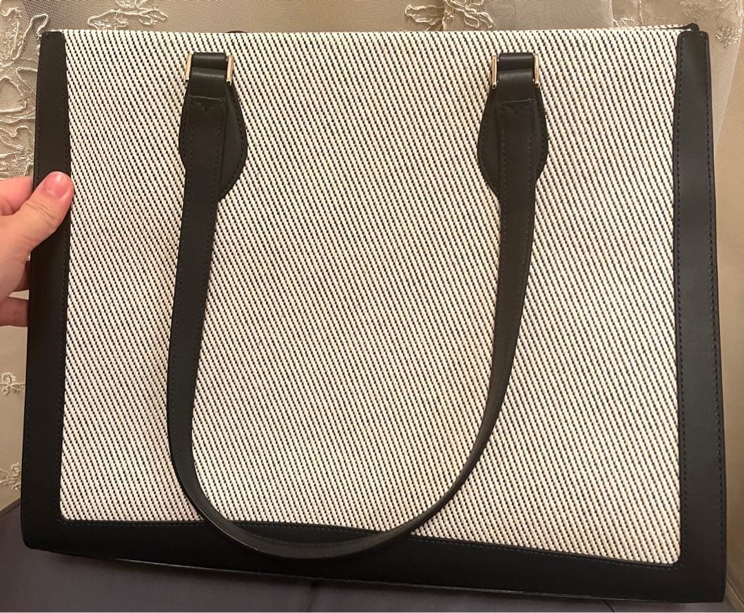 【超メルカリ市】本日のみの値下げ！新品未使用　セール　ケイトスペード