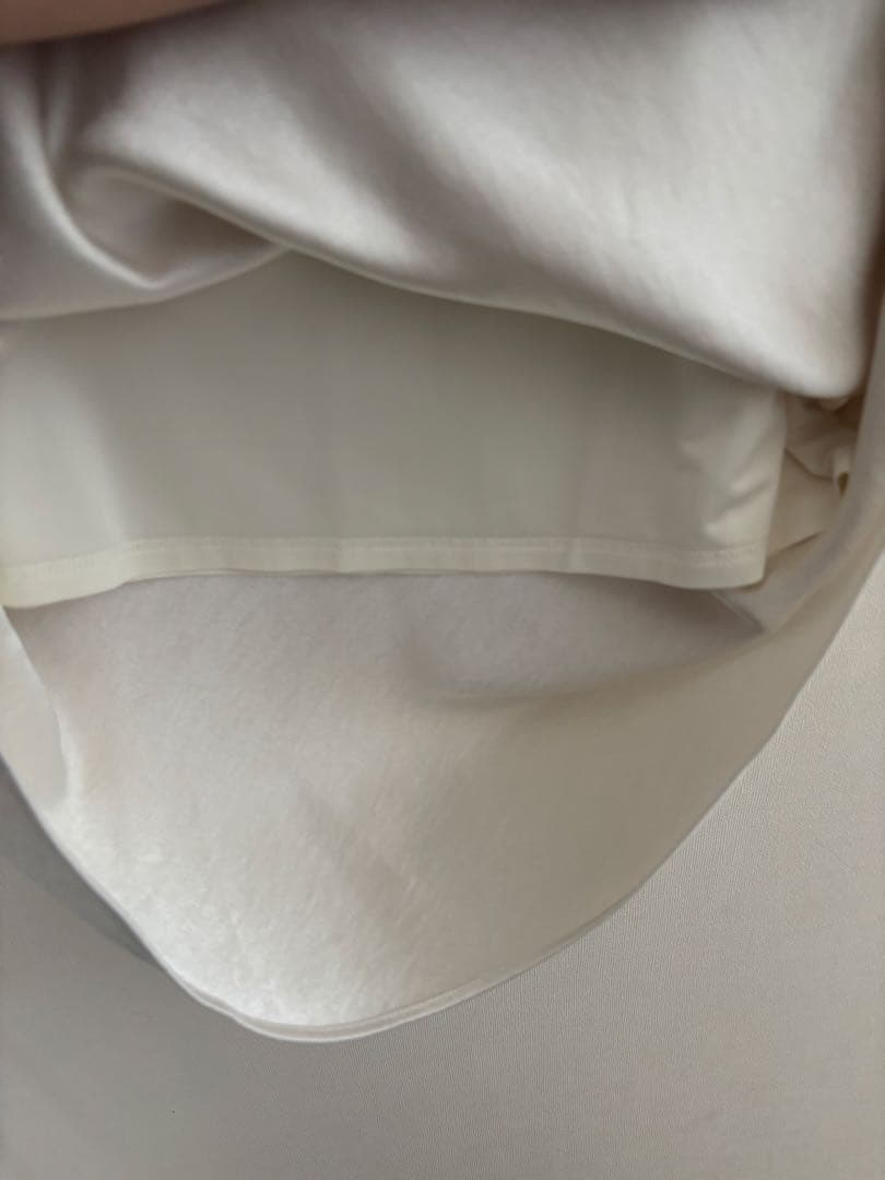 極美品　アニュアンス　サテンバイアスナロースカート　アイボリー　M