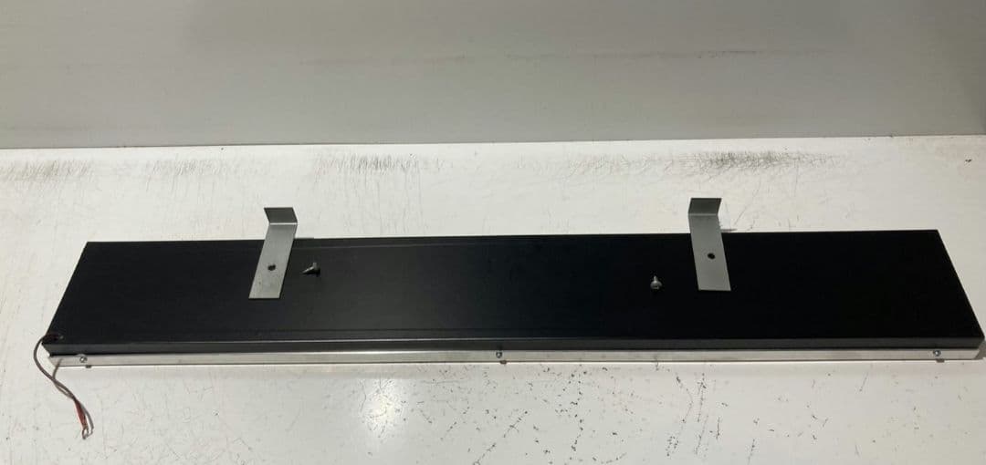 ワンマンアンドン778カーテンレール挟み込み取り付け仕様