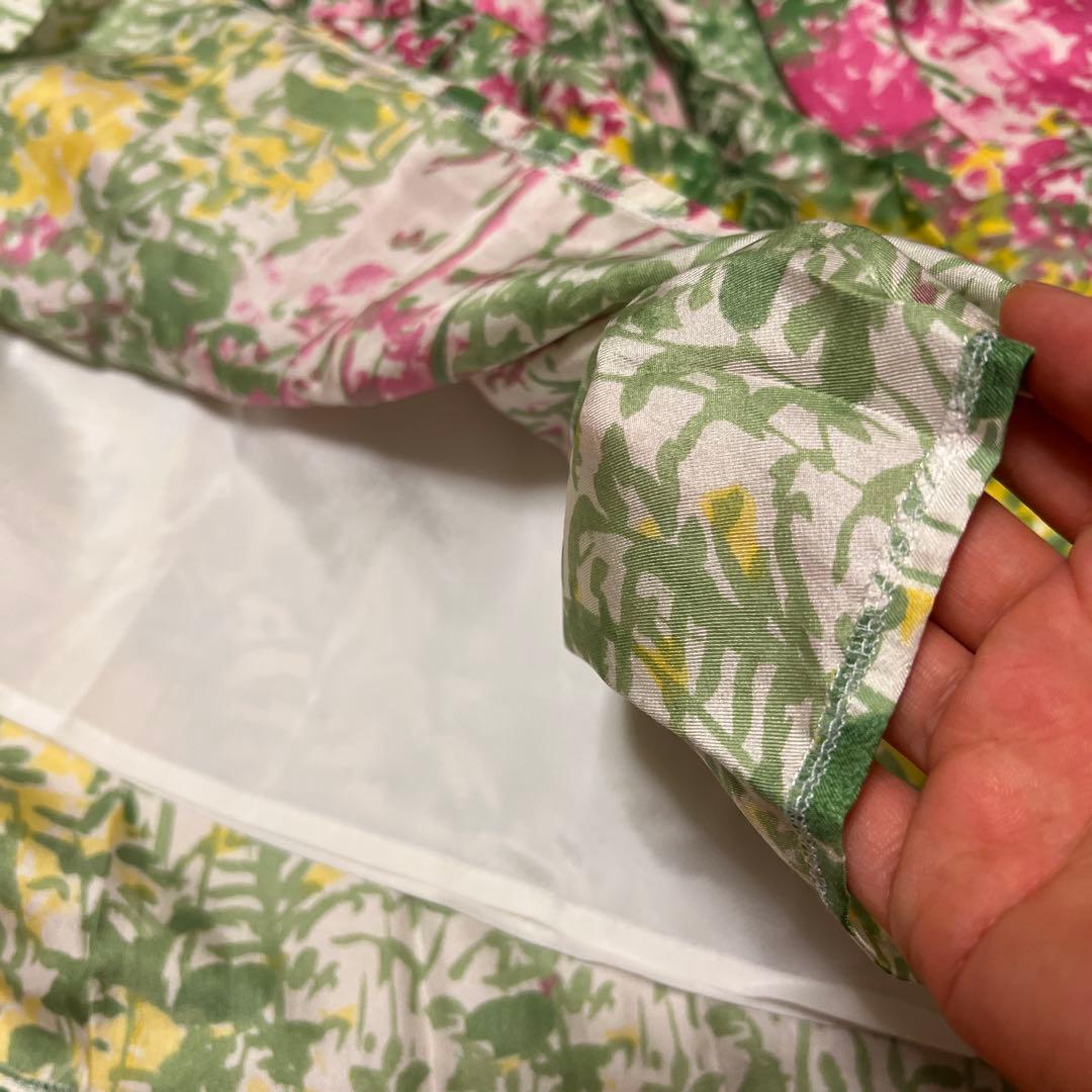 美品 ブルマリン Blumarine 花柄ギャザーフレアシルクスカート