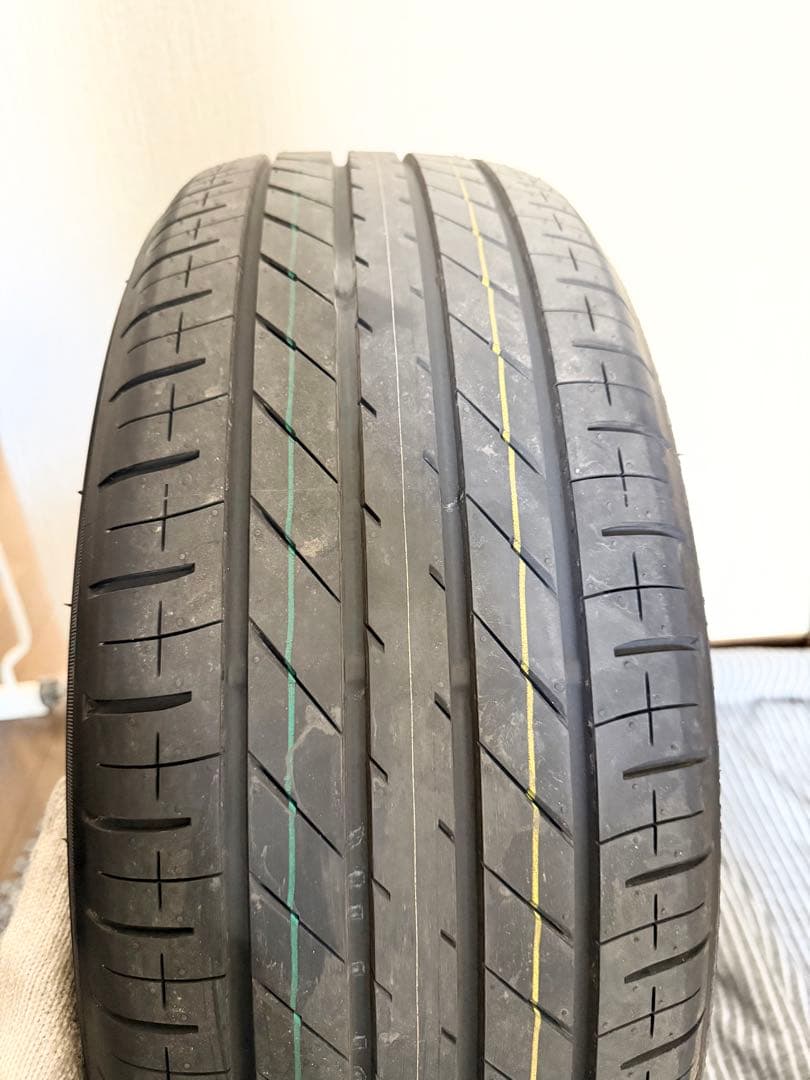 205/55r17 トーヨータイヤ　ほぼ新車外し　PROXES R60 　4本