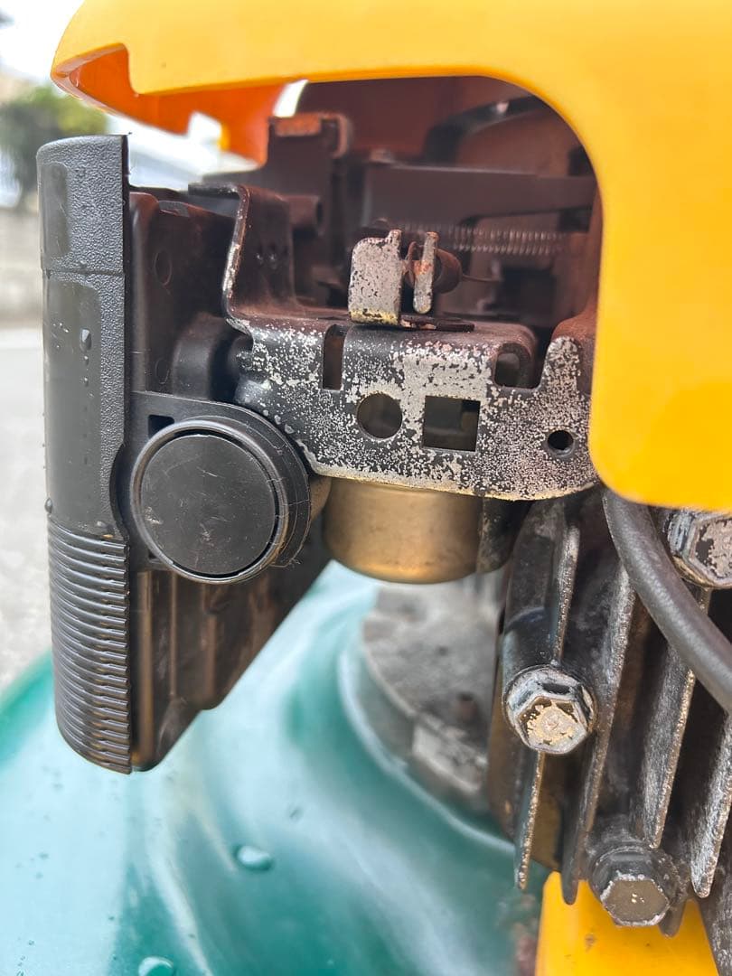 ヤードマン 自走式エンジン草刈機　人気あり、完全整備済み