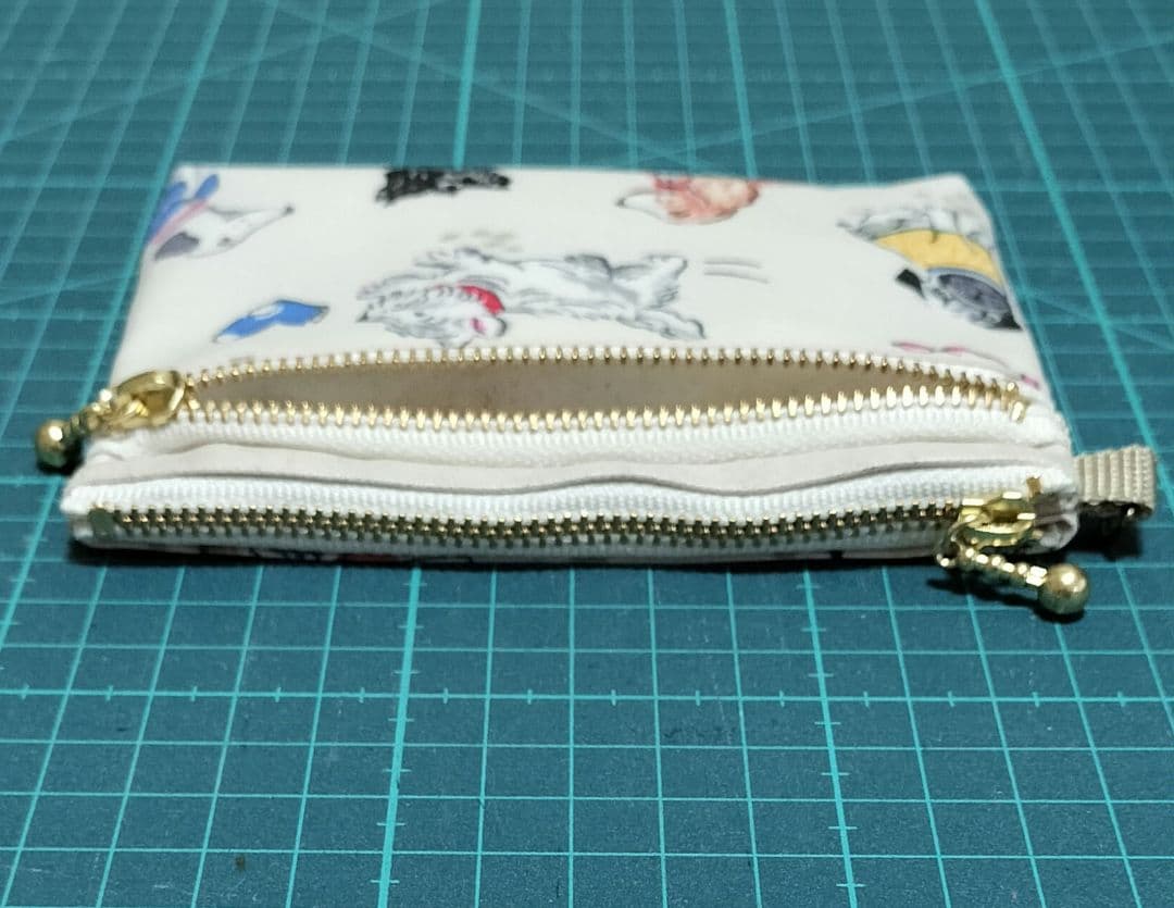 381☀️リール付き カード入れ、キーホルダー、財布、スマートキー入れ✦匿名配送