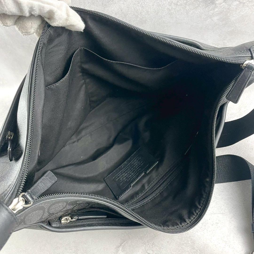 コーチ　ショルダーバッグ　肩掛け　斜め掛け　PVC シグネチャー　71170