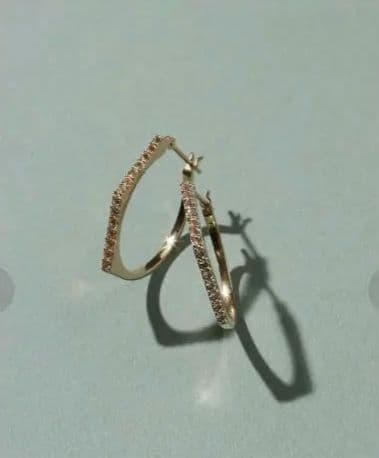 Lilias ラインホワイトトパーズピアス