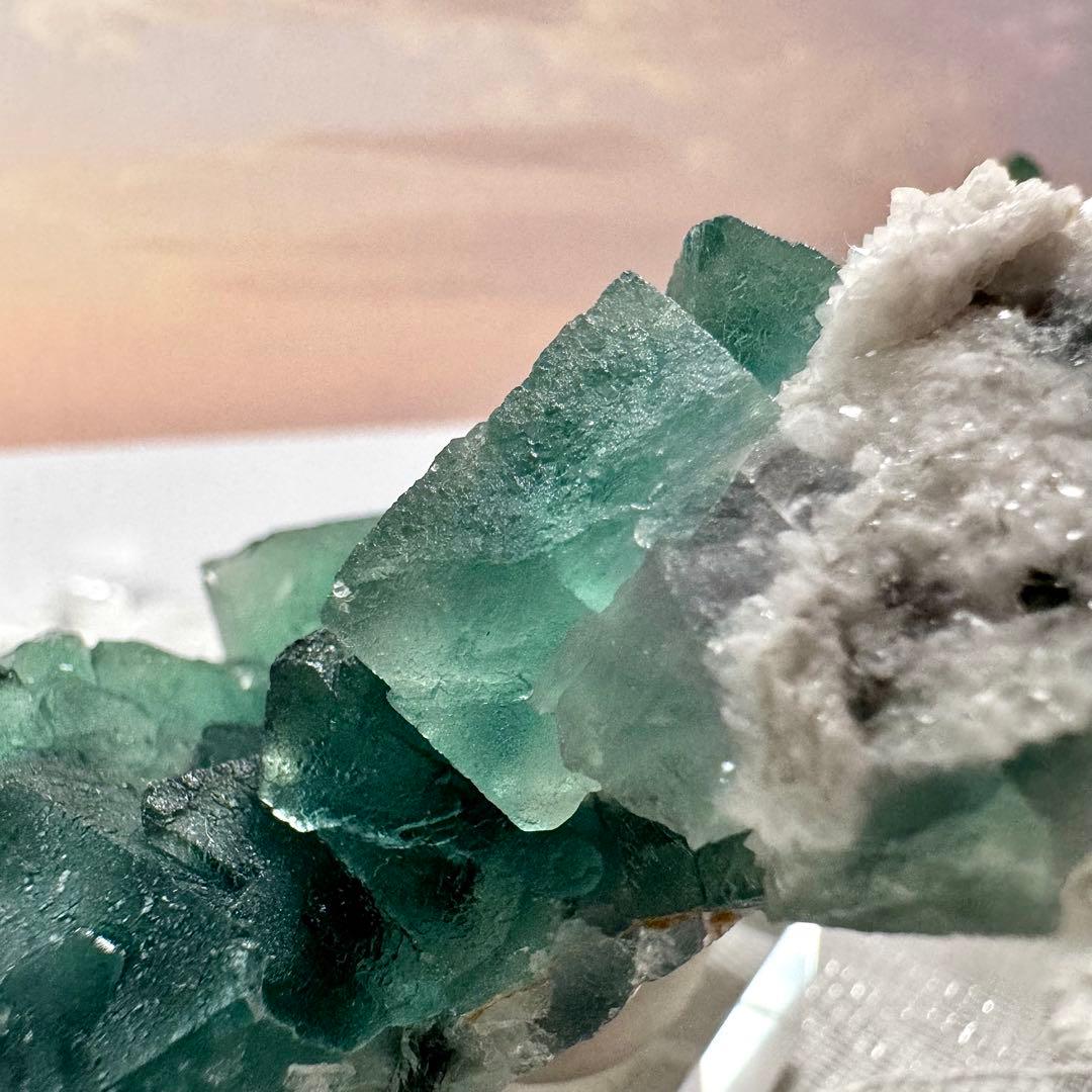 【D256】八面体 グリーンフローライト 内モンゴル 鉱物 標本