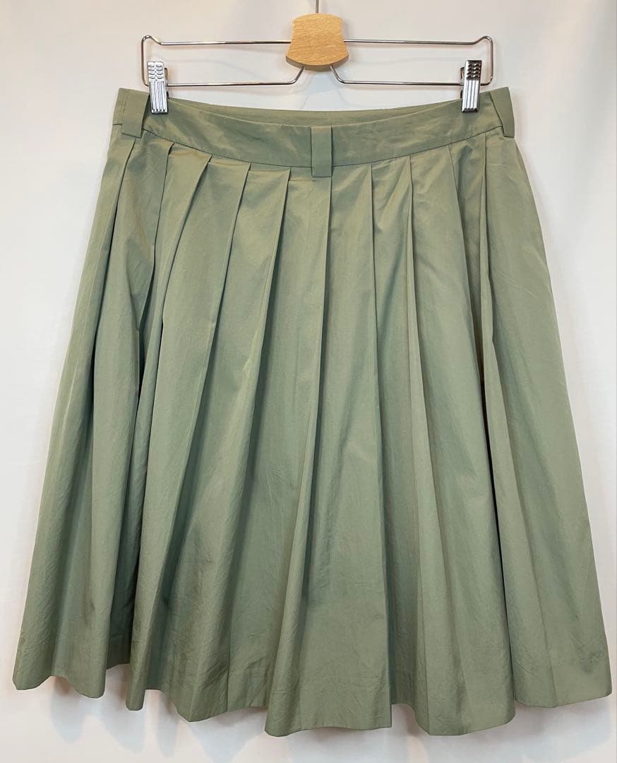 [キズ•汚れ有り] MiuMiu プリーツ カーキ スカートSize 40
